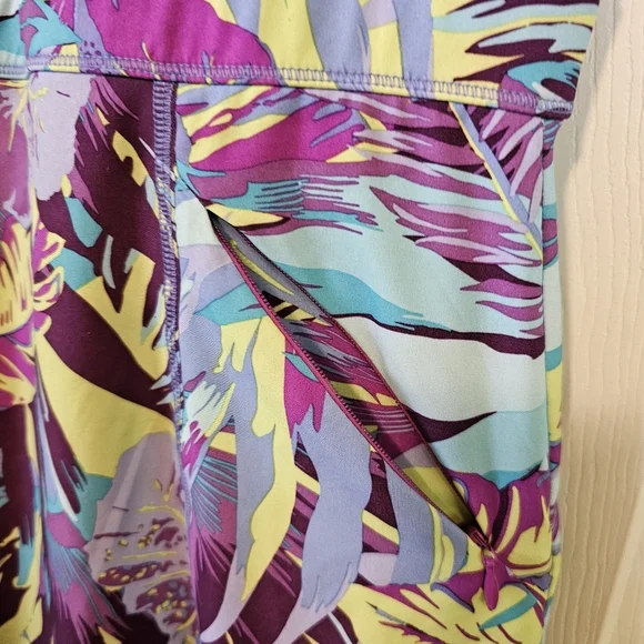 Title Nine Arabella Nimblene Halter Tropical Print Athletic Dress - Picture 8 of 9